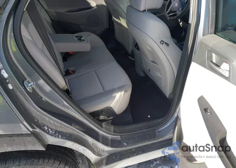 2018 Hyundai Tucson Value из США, поврежденный, VIN KM8J3CA23JU624801